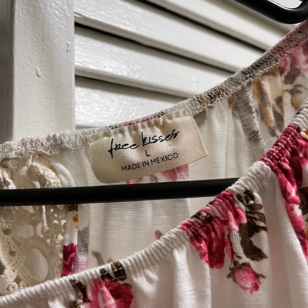 Floral Pattern Shirt - Picture 3 of 4